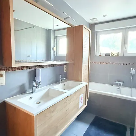 Cosy House For 10 With Clim And Garden Holiday home Nivelles
