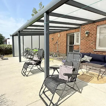 Holiday home Cosy House For 10 With Clim And Garden