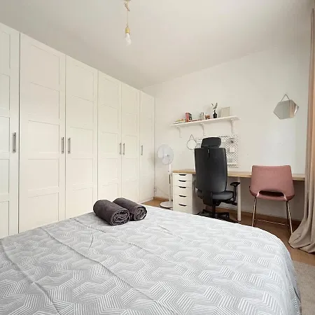 Cosy House For 10 With Clim And Garden Nivelles