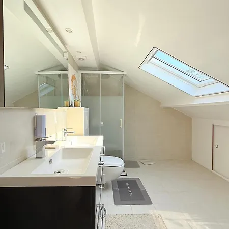 Cosy House For 10 With Clim And Garden