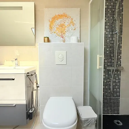 Cosy House For 10 With Clim And Garden * Nivelles
