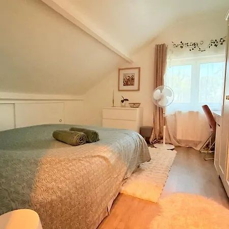 Cosy House For 10 With Clim And Garden