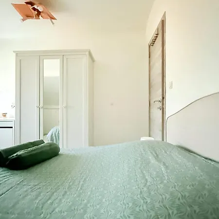 Cosy House For 10 With Clim And Garden Nivelles